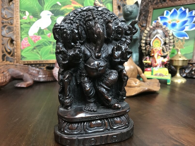神木カダムウッド製　木製　ガネーシャ像 置物 約23cm 大】神木カダムウッド製 木製 ガネーシャ像 置物 約23cm - メルカリ