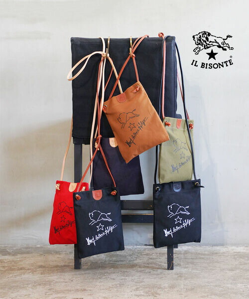 【2026年春夏新作】イルビゾンテ IL BISONTE ショルダーバッグ ミニ サコッシュ バッグ ポシェット 正規品 コットン キャンバス 縦型 小さめ ロゴ 定番・54192309120-0062601(メンズ)(レディース)(2F)｜February