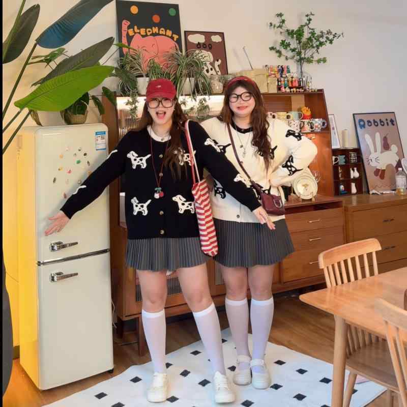 カーディガン レディース ビッグサイズ ゆったり ニット 丸首 パピー柄 ジャカード 織り込み 韓国 おしゃれ ファッション トップス アウター セーター 軽量 伸縮性 普段使い カジュアルスタイル