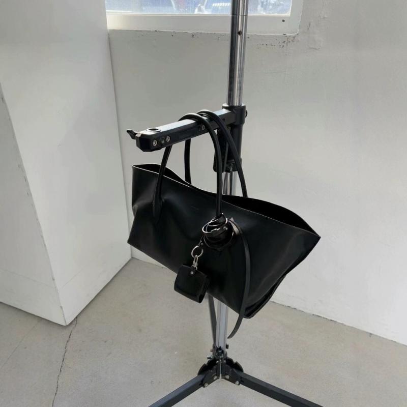 レディース トートバッグ 通い用 分かりやすい 飛び切り感 韓国表現スタイル ハンドバック ピッタチバッグ 最低限度 ミニマル 普段使い走り 軽さ 肩かけ パウダーコンパクト 黒いこと ベージュ 象牙色