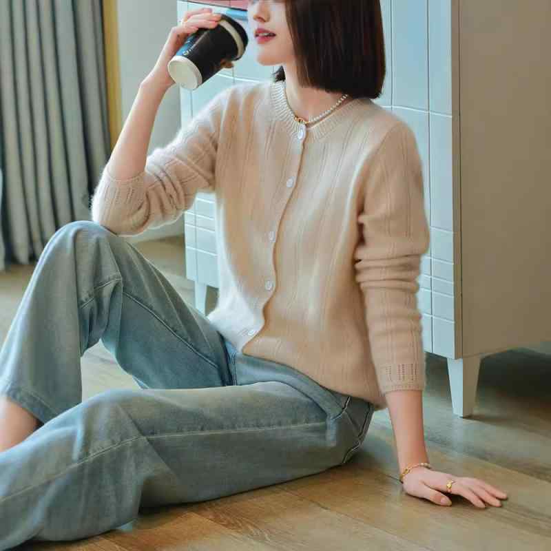 ニットカーディガン 女性用 ウール レース 秋冬 単色 クルーネック アウター トップス 軽量 高級感 暖かみ 普段使い