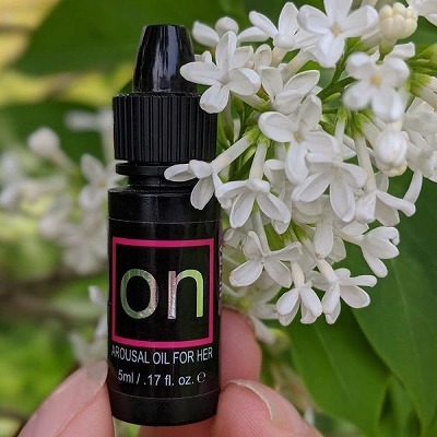 プライバシー梱包　SENSUVA ターンオンハーウルトラ 5ml センスーバ 女性用 ボディマッサージオイル デリケートゾーン用オイル 潤滑 温感 冷感 感度サポート セルフケア 米国製 雑貨