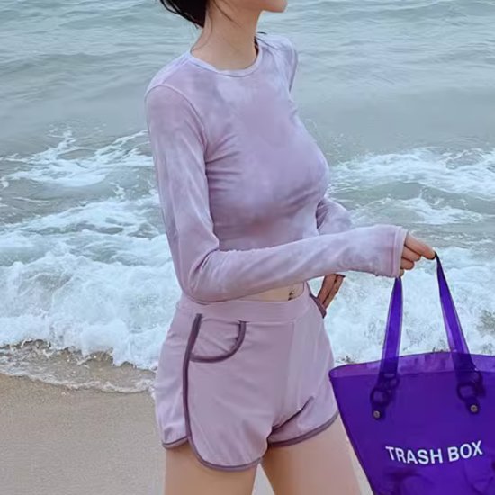 【取寄】ビキニ レディース 水着 4点セット ショートパンツ ラッシュガード ママ水着 長袖 日焼け防止 UV対策 体型カバー スイムウェア ビーチウェア マリンスポーツ 海 ビーチ プール 川遊び バカンス