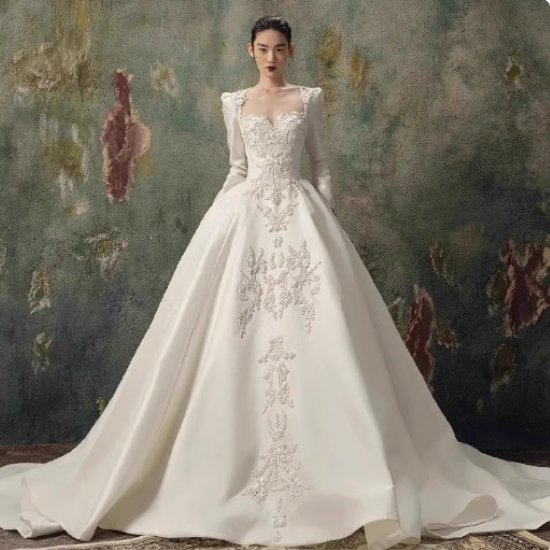 【取寄】ウエディングドレス レディース 結婚式ドレス ロングドレス 花嫁 プリンセス 長袖 ハイウエスト 刺繍 Aラインスカート 披露宴 ブライダルドレス きれいめ エレガント 白 ホワイト パーティードレス