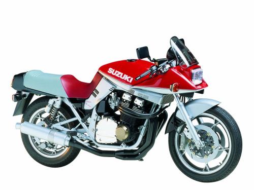 タミヤ 1/12 オートバイシリーズ No.10 スズキ GSX1100S カタナ プラモデル 14010 Amazon | タミヤ 1/12 オートバイシリーズ No.10 スズキ
