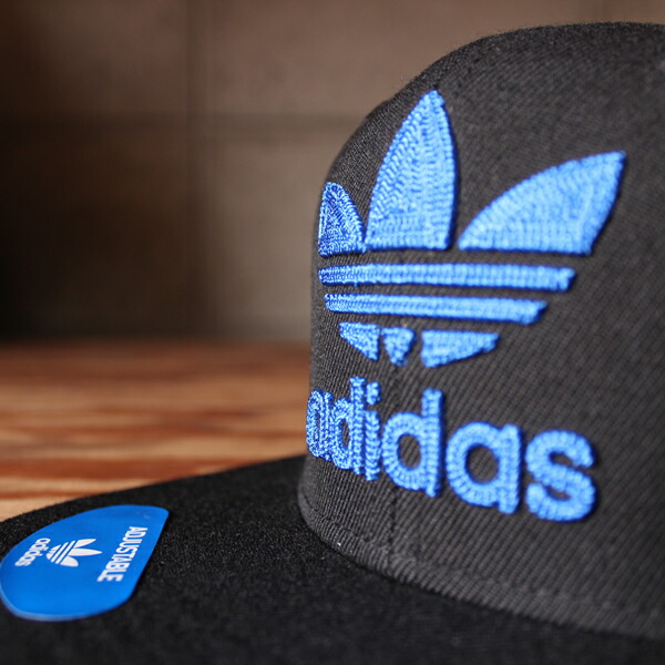 CH7297 Mens Adidas Originals Trefoil Chain Snapback Hat Black Blue