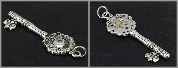 正規店仕入れの 鍵 キー 義眼 ドールアイ 百合の紋章 シルバー925 ネックレス シルバーチェーン ペンダントトップ メンズアクセサリー 男性用 シルバーアクセサリー 上質で快適 Www Estelarcr Com