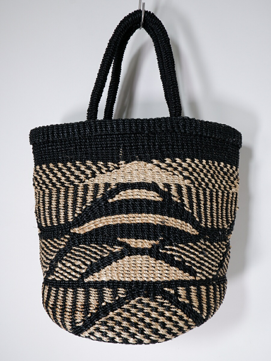 【百貨店SALE継続期間中尖んがり5倍!】loin.ロ一井川遥さん basket bag かご御徒面子【LBGA82244】【黒いこと|ベージュ】【-】【中古】【沖縄.離島以外 貨物輸送無料】【DM260519】