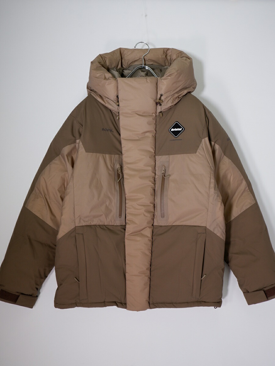 FCRBエフシーアールビーF.C.R.B. 2025AW FIELD DOWN PARKAフィールドダウンパーカー ジャケットFCRB-252020新品【MJKA81070】【BEIGE】【M】【未使用】【沖縄.離島以外 送料無料】【DM260224】