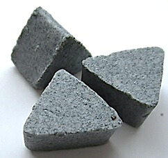 バレル用研磨石　中研削用セラミック（三角形）　＜25×25mm＞ 10,593円