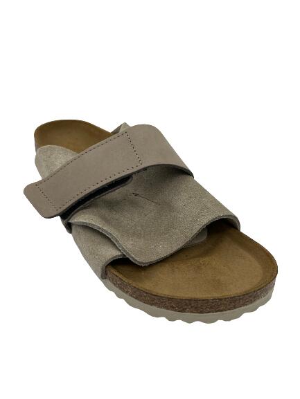 【BIRKENSTOCK ビルケンシュトック】1015573 Kyoto キョウト ナロー幅 TAUPE トープコンフォートサンダル ヌバック/スエードレザー 天然皮革 面ファスナーストラップ フィットレディース 婦人靴 カジュアル おしゃれ かわいい シンプル ナチュラル ストリート 京都｜Ｆｉｎｅ Ｗａｌｋ