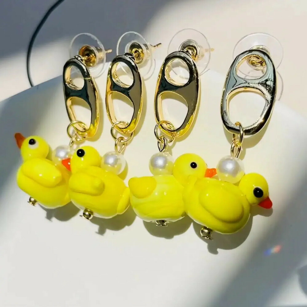 【送料無料】 】 ピアス 動物 アニマル 黄 イエロー アヒル ハート 揺れる 鳥 レディース かわいい あひる ダック バード ダングル ガール 愛らしい ハンドメイド 自然 ネイチャー ジュエリー ギフト 彼女