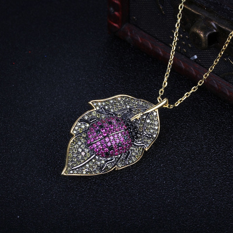 【クーポン利用で8570円】 ペンダント ネックレス コッパー カッパー 銅 テントウムシ レース レディース 女性 ファッション アロイ 7スポット てんとう虫 リーフ 木の葉 木 ウッドの葉 良い 品質 ファイン ジュエリー｜FineJewelrys
