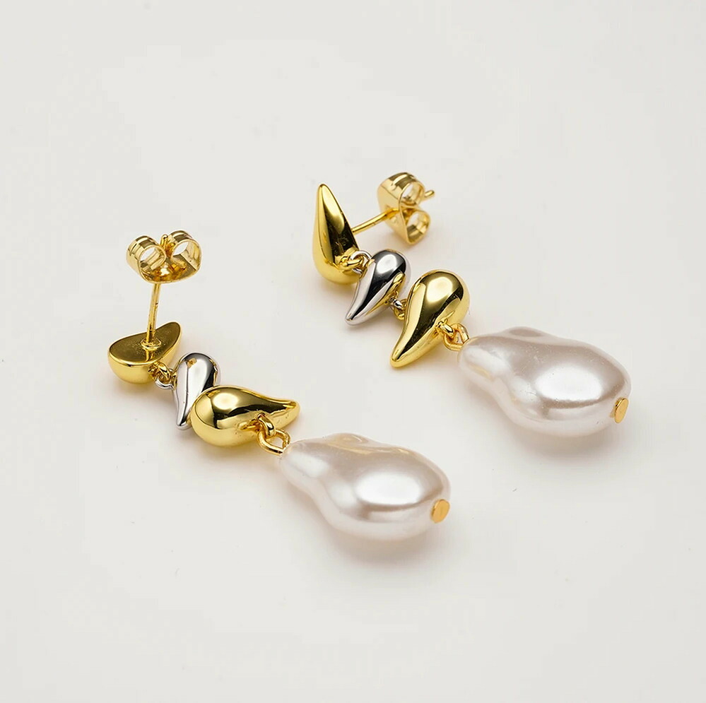 【クーポン利用で8600円】 【クーポン利用で8600円】 ピアス ゴールド ドロップ パール 真鍮 レディース 雨 レイン 18K プレート ファッション 繊細 デート ジュエリー E