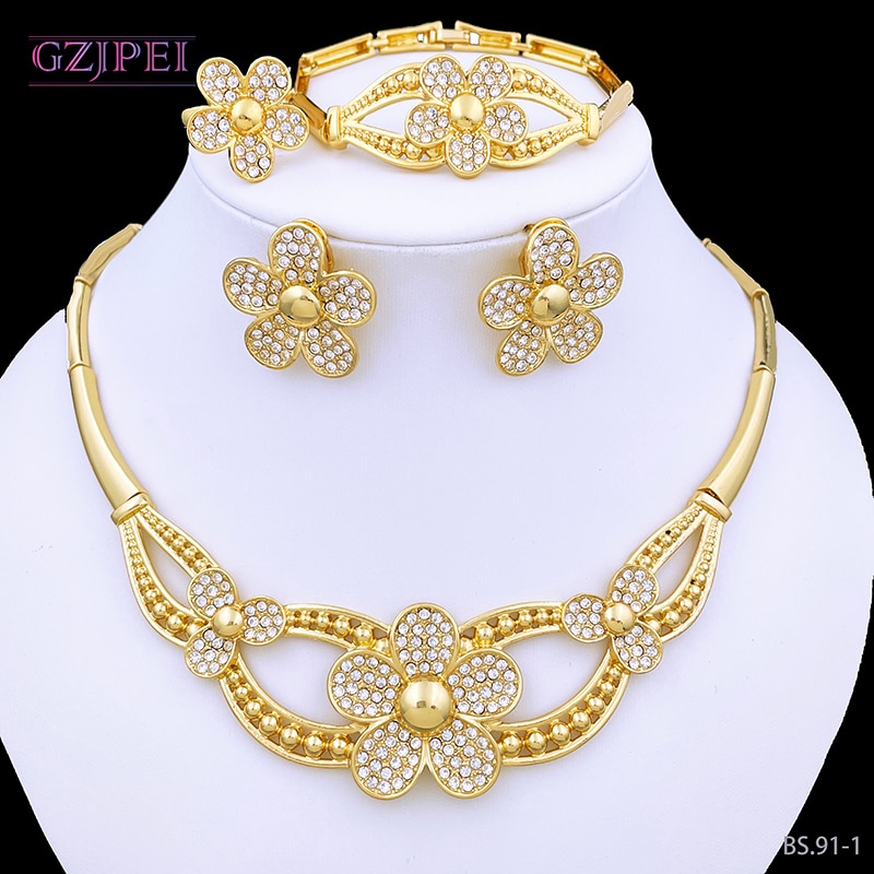 【送料無料】 】 ピアス 指輪 リング ブレスレット ネックレス ビンテージ ゴールド レディース エレガント 18K プレート ジュエリー セット 結婚式 ウェディング アクセサリー トレンド