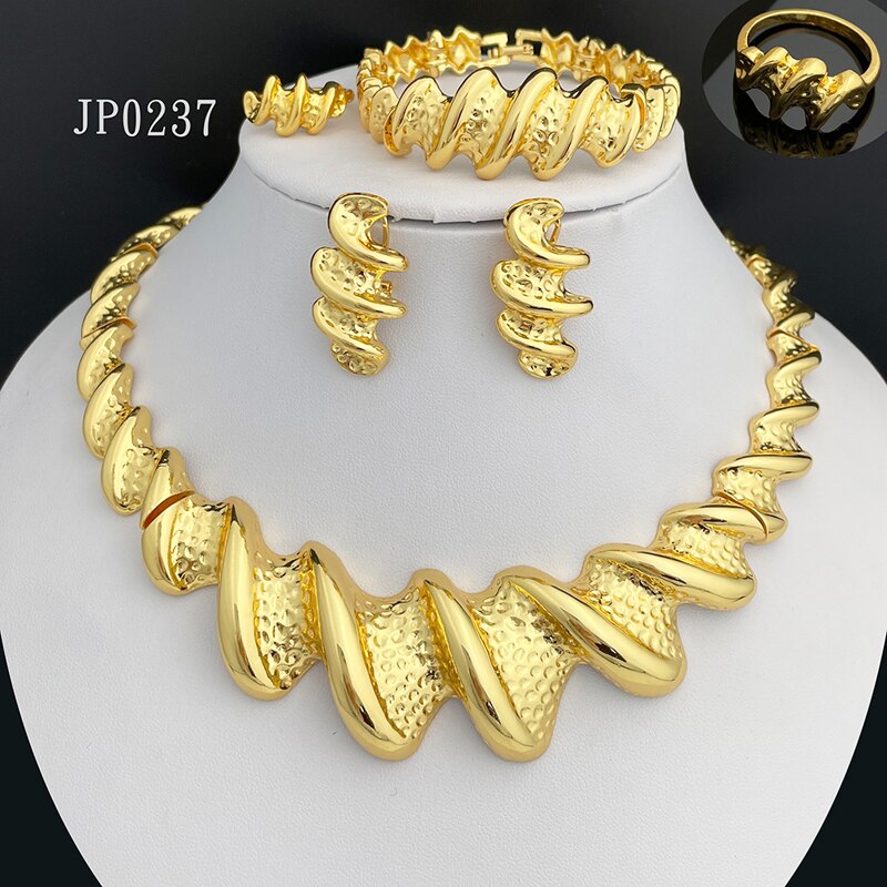 【クーポン利用で9420円】 【クーポン利用で9420円】 ピアス 指輪 リング ブレスレット ネックレス ゴールド サーフ レディース ジュエリー セット ウェーブ パターン サーフェス 表面 プレート リアル 結婚式 ウェディング パーティ