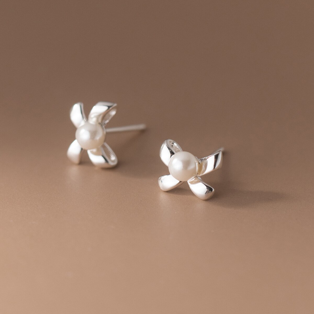 【クーポン利用で4970円】 【クーポン利用で4970円】 ピアス シルバー パール 真珠 リング レディース 女性 本物 S925 スター 星リング 合成 弓 ファイン ジュエリー アクセサリー 結婚式 ウェディング パーティ ギフト 4,540円