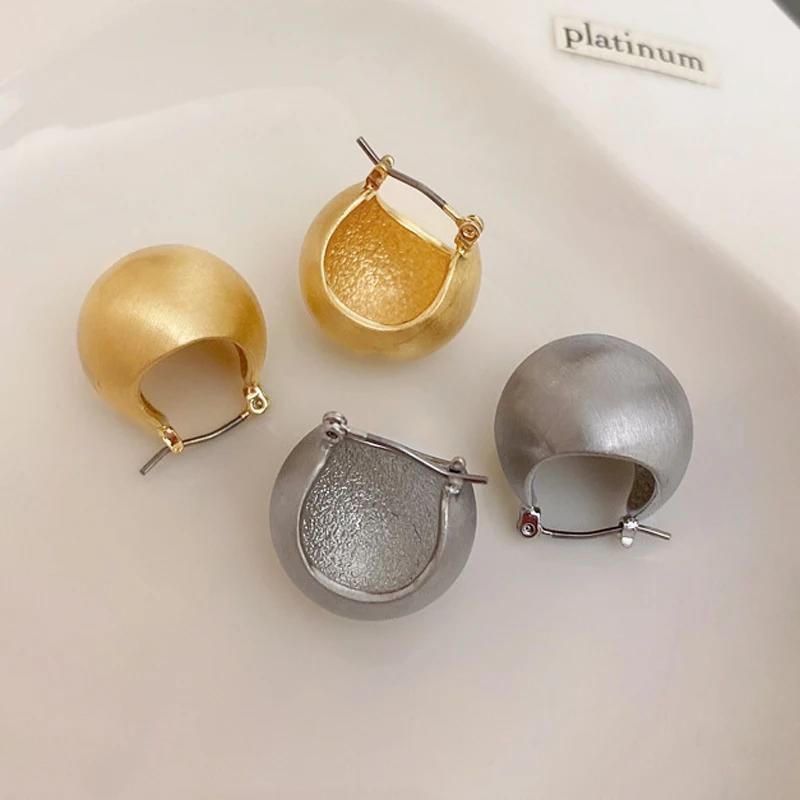 【クーポン利用で4970円】 【クーポン利用で4970円】 ピアス クリスタル ビンテージ ゴールド シルバー ラウンド メタル ポール レディース カラー トレンド ボール INS アパシー ガール ギフト ジュエリー