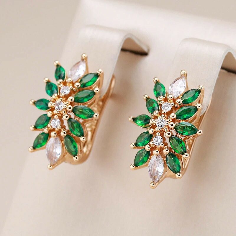 【送料無料】 】 ピアス 緑 グリーン 花 フラワー ジルコニア クリスタル ビンテージ ゴールド レディース 贅沢 585 ローズ デイリー ナチュラル ジルコン アクセサリー 結婚式 ウェディング ジュエリー