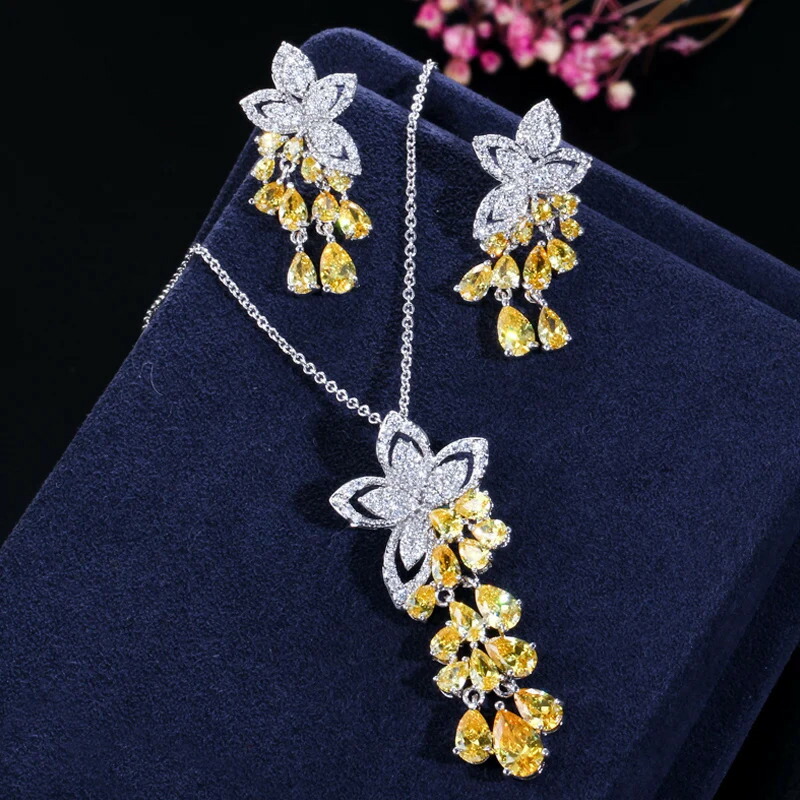 【送料無料】 】 ペンダント ピアス ネックレス 黄 イエロー 花 フラワー ジルコニア ピック レディース 新しい ファッション キュービック ジルコン かわいい スモール ジュエリー セット JS