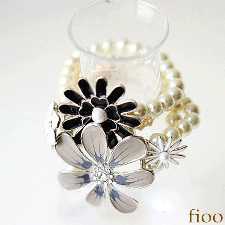 花柄ビーズブレスレット レディース ホワイト シルバー かわいい 白 銀 金具 合金