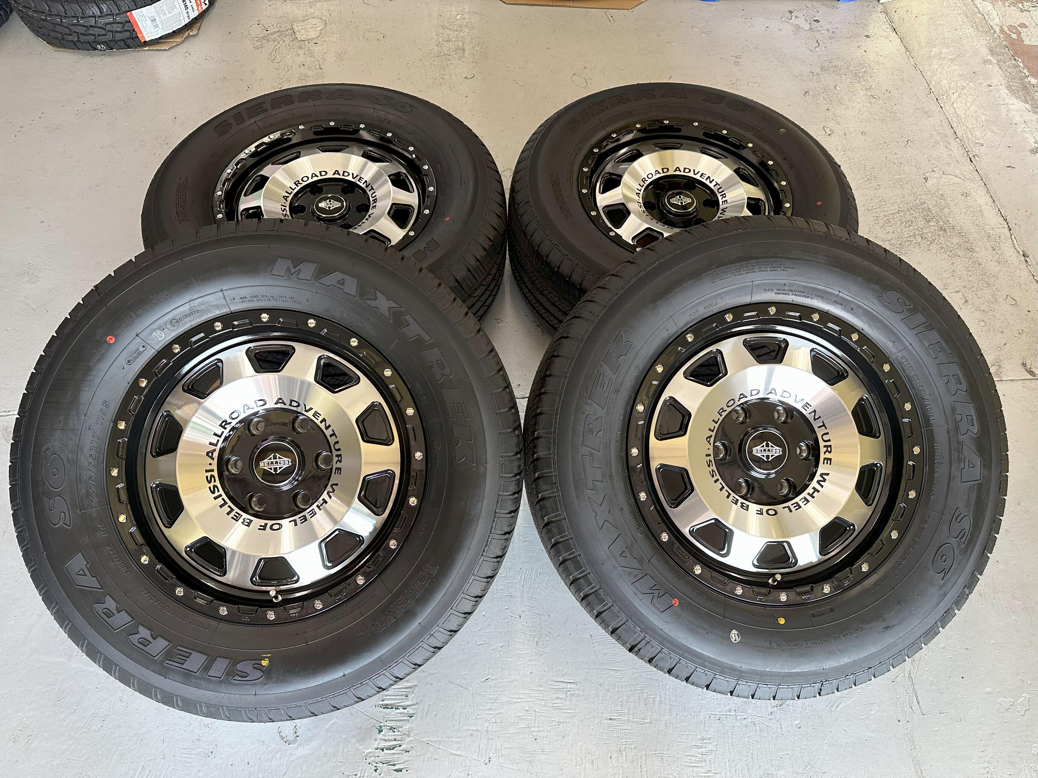 ランクルプラド ハイラックス ゴツゴツ系 BELLISSI D10SS （ベリッシ ディーテンエスエス） 17inch 8.0J +20 6H139.7 特選輸入タイヤ 265/70R17 タイヤ ＆ ホイール新品 4本 94,050円