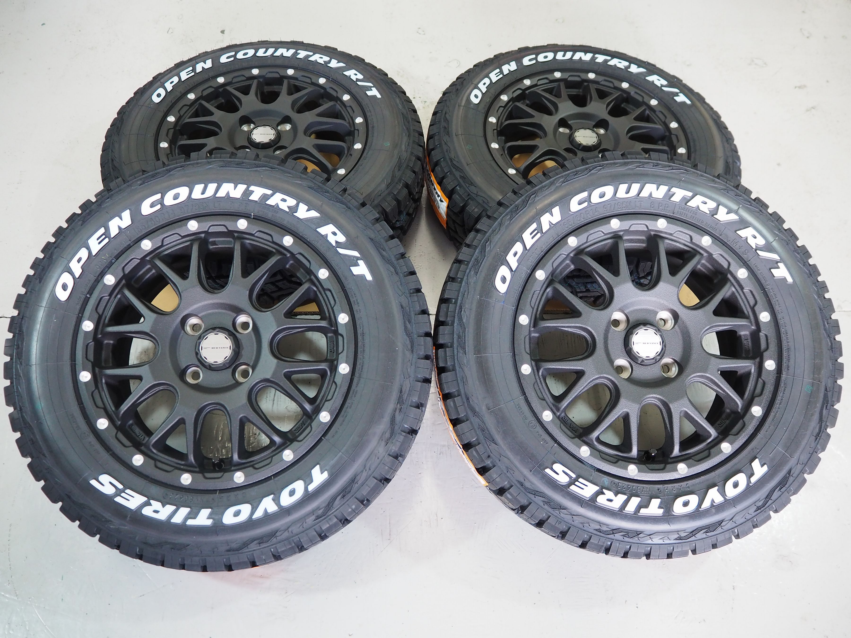 ボトムスス単品 TOYOオープンカントリー△165/80R14セット☆プロ