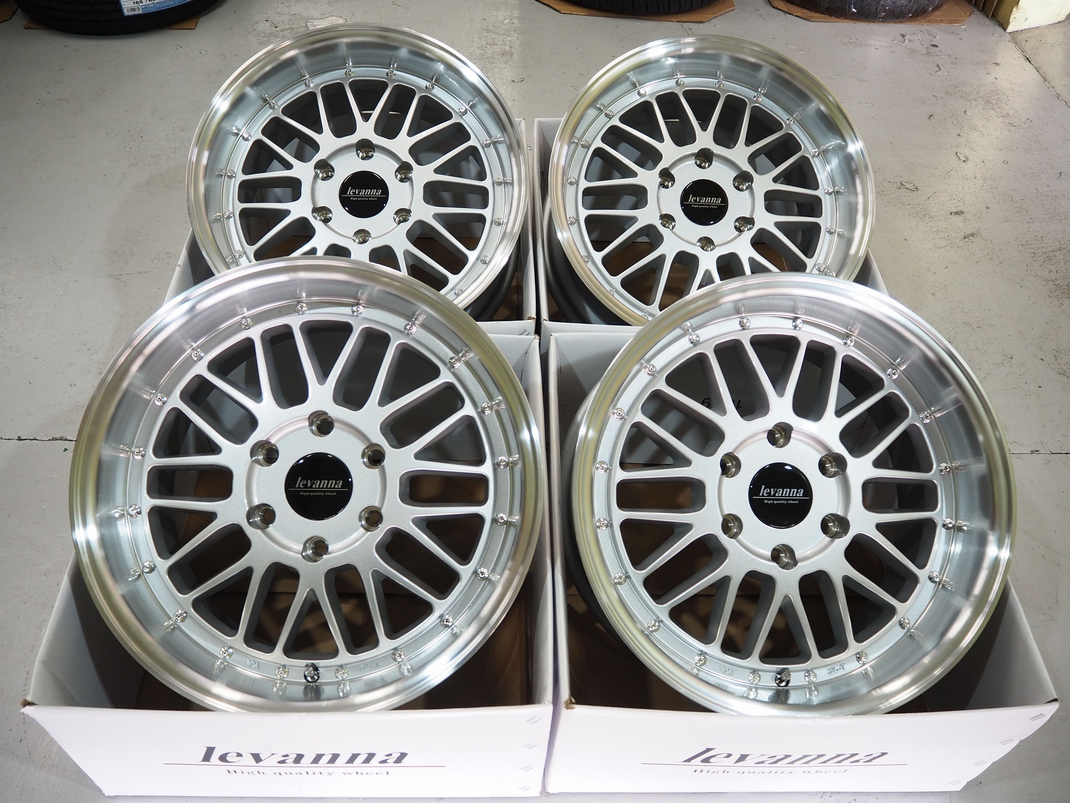 楽天市場】200系 ハイエース・レジアス levanna V10LTH
