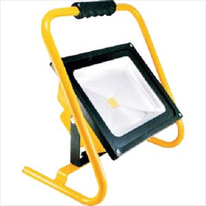 ■グリーンクロス LED充電式投光器 50W 三段調光 1135055105(2381848)[送料別途お見積り][法人限定][外直送]