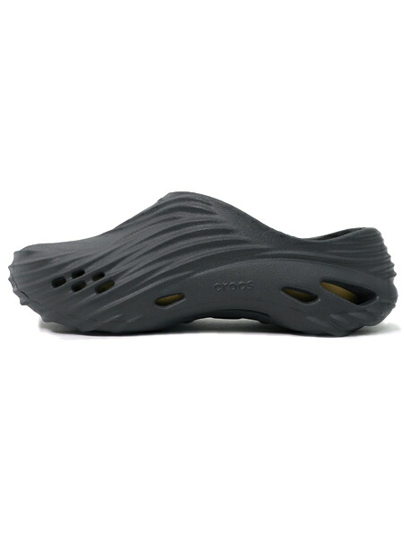 【送料無料】crocs ECHO WAVE BLACK SAND【210521-0LD-BLACK】