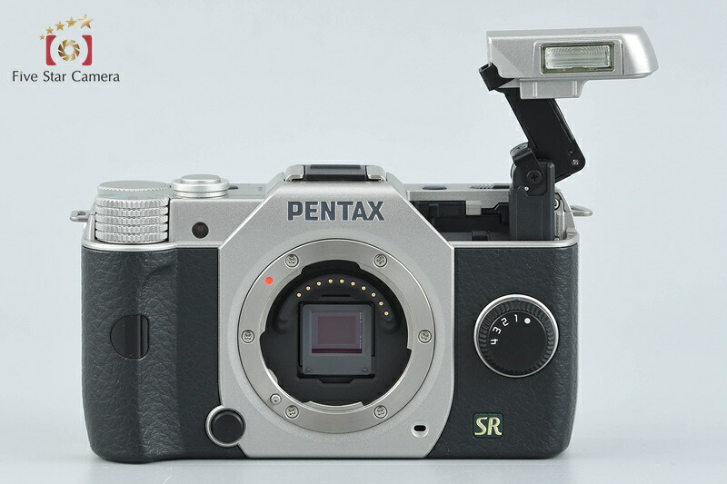 【中古】PENTAX ペンタックス Q7 ズームレンズキット シルバー シャッター回数僅少