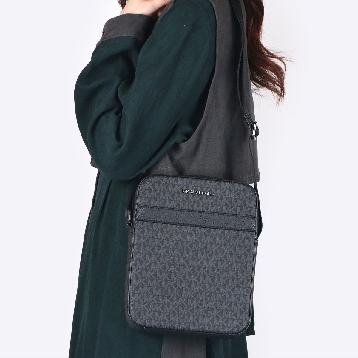 マイケルコース MICHAEL KORS ショルダーバッグ メンズ レディース COOPER FLIGHT BAG コーティングキャンバス ブラック 斜め掛け 37F2LCOL6J BLACK ブランド