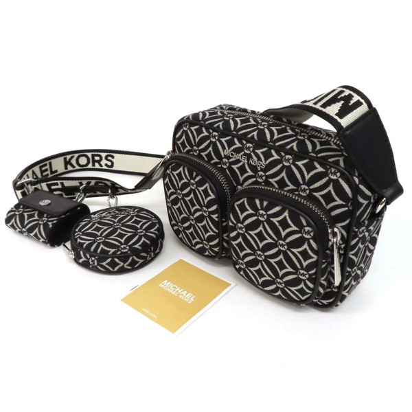 【極美品】MICHAEL KORS マイケルコース JET SET ロゴ ジャカード クロスボディ ウィズ テックアタッチ ミディアム ショルダーバッグ 総柄 ジャガード&times;レザー ブラック&times;グレー レディース｜FLORA CLOSET