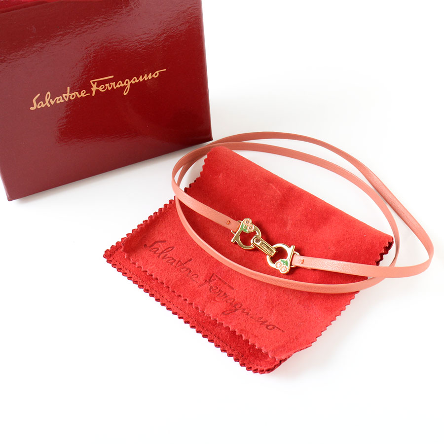 【極美品】 Salvatore Ferragamo サルヴァトーレフェラガモ ブレスレット ピンク×ゴールド フラワー イタリア製 アクセサリー|FLORA CLOSET
