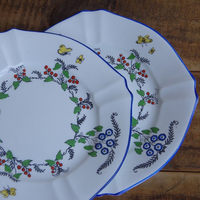 2枚セット コーリングウッド 蝶 ツタ 花柄 ケーキ皿 デザートプレート 18cm Collingwood #250430 【海外直輸入中古品】