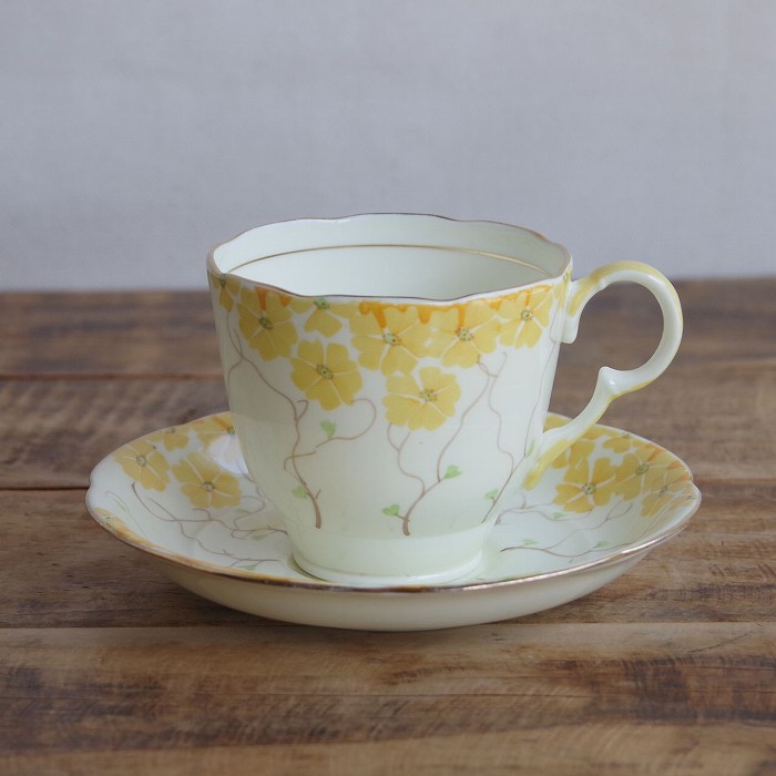 グラフトン Grafton 黄色 手描き 花柄 コーヒーカップ ソーサー アンティーク食器 陶器 #250407-6~8 【海外直輸入中古品】