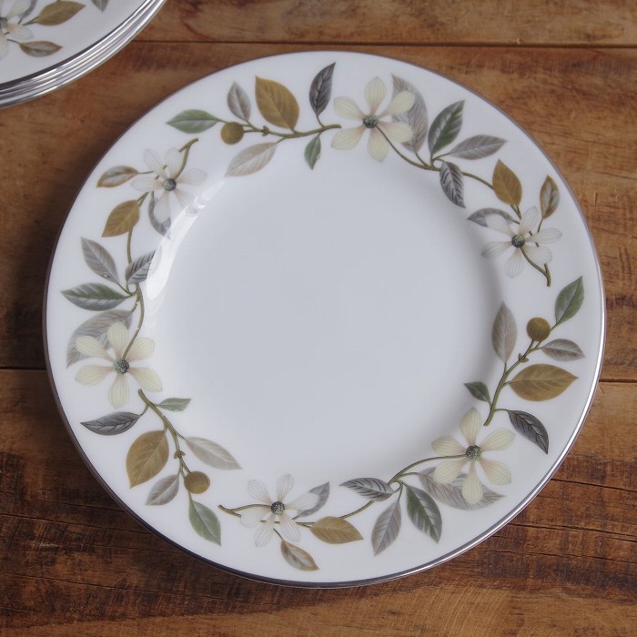 ウェッジウッド　エイプリルフラワー　デザートプレート　17cm 楽天市場】送料無料 Wedgwood ウェッジウッド エイプリル