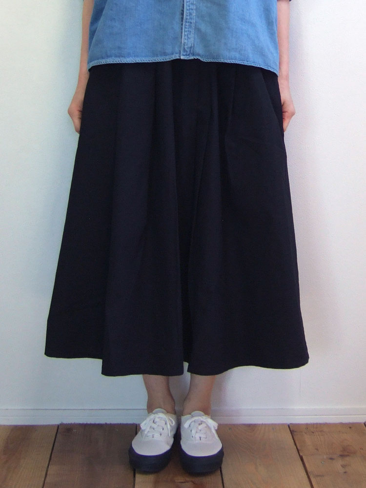 楽天市場 D M G ドミンゴ Dmg 17 429x 19 9 マキシ丈スカート ブラック マキシスカート タイプライタークロス ロングスカート タック フレア コットン Madeinjapan 日本製 ｆｌｏｓｓｙ楽天市場店