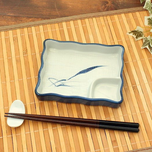 楽天市場】【刺身皿】【焼物皿】【長角形】仕切りつき（醤油入れ）！粉
