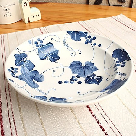 楽天市場】手造り 『 鼠志野 』 ぶどう柄煮物鉢 【和食器/煮物鉢/中鉢