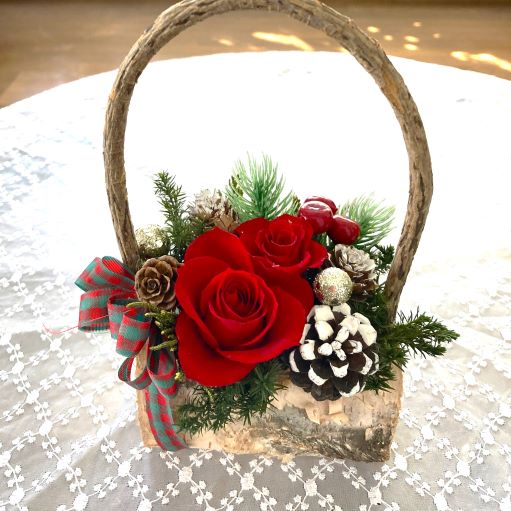 楽天市場】プリザーブドフラワー クリスマス【赤バラと木の実の白樺