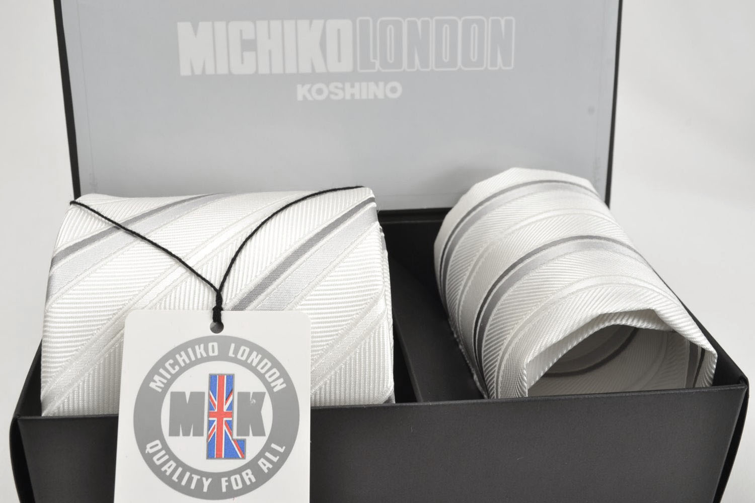 楽天市場】【楽天super sale】ネクタイ 父の日 プレゼントネクタイ ブランド 日本製 MICHIKO LONDON ミチコロンドン シルク プレゼント ポケットチーフSET M-CPN-SET フォーマル 結婚式 披露宴 シルク : ネクタイの専門店フライングブルー 楽天市場】【楽天super sale】ネクタイ 父の日 プレゼントネクタイ ブランド 日本製 MICHIKO LONDON ミチコロンドン シルク プレゼント ポケットチーフSET M-CPN-SET フォーマル 結婚式 披露宴 シルク : ネクタイの専門店フライングブルー