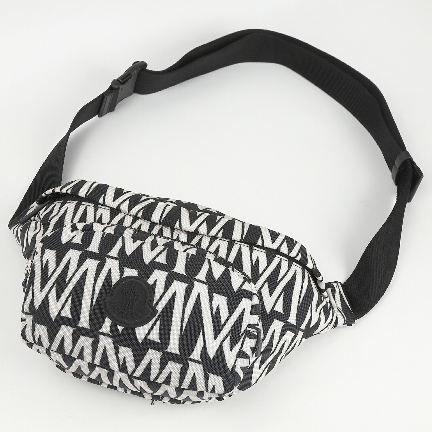 美品 モンクレール ナイロン ウエストバッグ ファスナー ロゴ型押し ブラック 楽天市場】モンクレール MONCLER ショルダーバッグ ショルダー