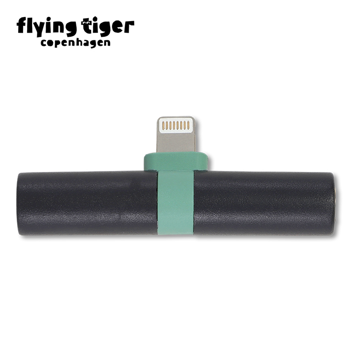 フライングタイガーの魚コード iPhone充電ケーブル 3022737_1.jpg