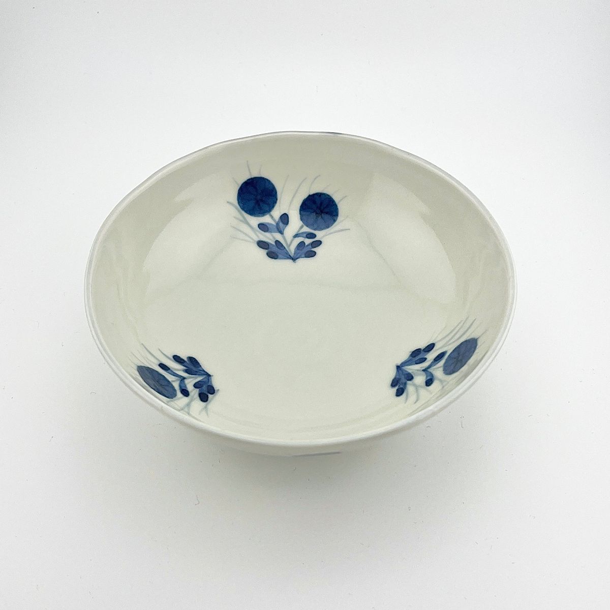 楽天市場】有田製窯 7寸天平平皿 菊唐草/菊絵 : AKOMEYA TOKYO 楽天市場店