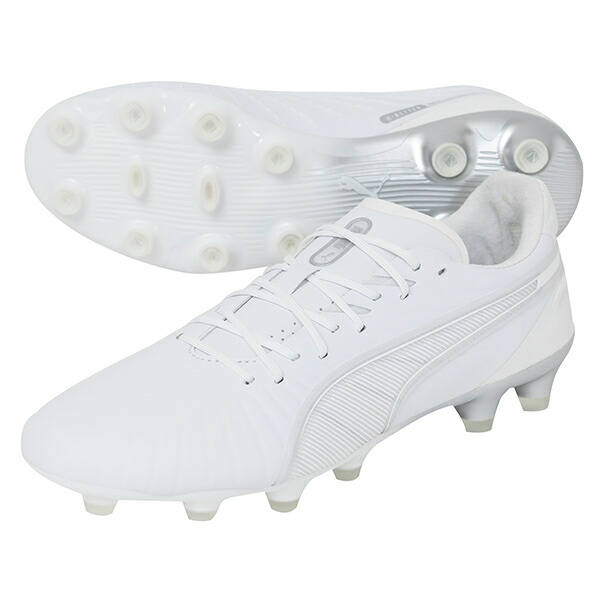 お値引き中！新品タグ付き　Puma プーマのサッカースパイク　ホワイト/ゴールド PUMA プーマ KING ULTIMATE キング アルティメット HG/AG 107867
