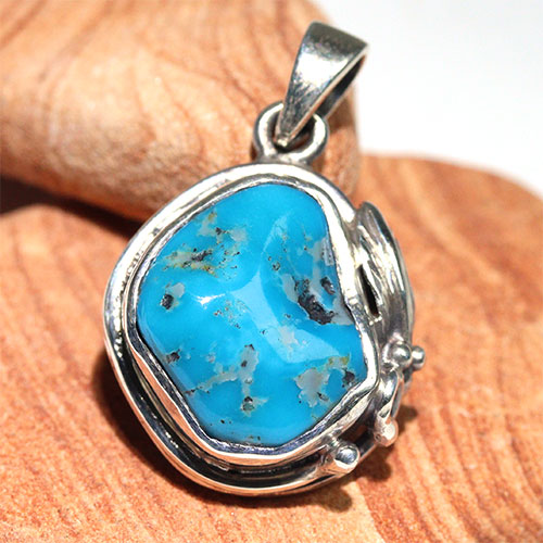〔J373-9〕アリゾナ スリーピングビューティーターコイズ SV925 ペンダント Sleeping Beauty Turquoise｜Silva Tilia