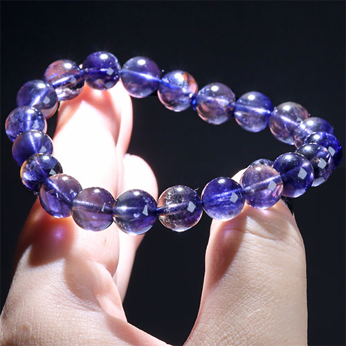 〔K1948-6〕【トップグレード】約9mm 多色性 アイオライト Iolite 菫青石 ブレスレット