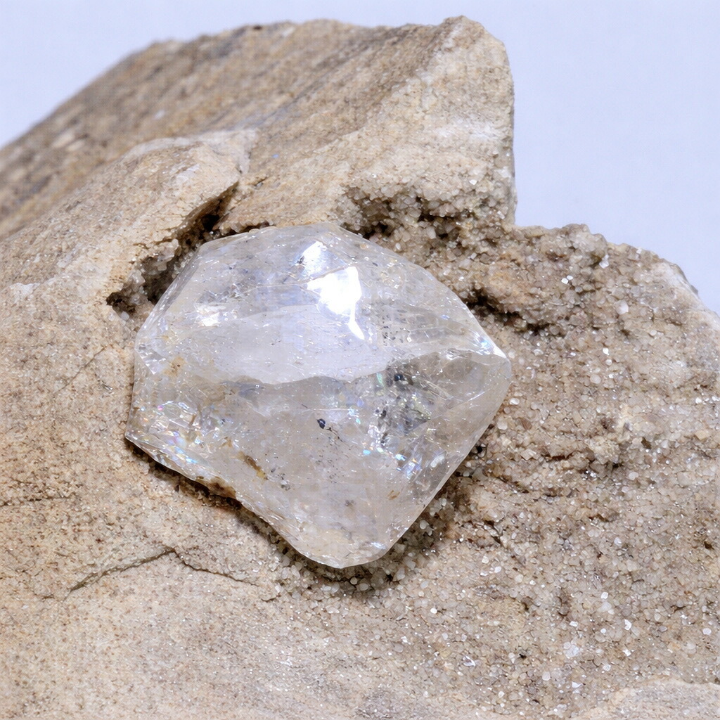 〔D477-17〕ハーキマーダイヤモンド 母岩付き原石 ニューヨーク州ハーキマー地区産 Herkimer diamond【メール便不可】