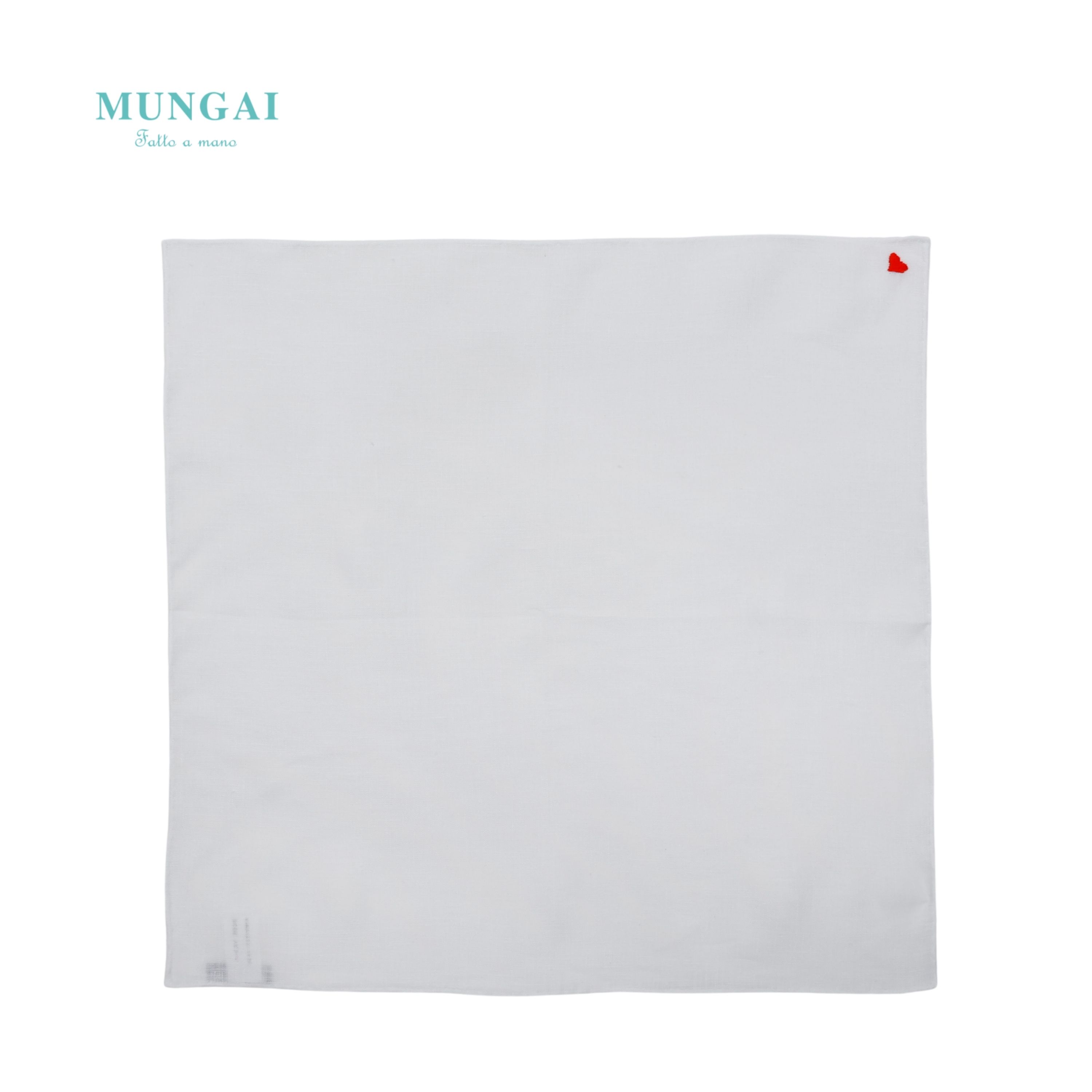 MUNGAI ムンガイ ハート刺繍入り ポケットチーフ 36.5.cm×36.5cm 正方形|フォレストヒルズ